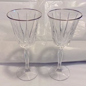 COPY - Wine Glass
Vendome-Platinum
by NORITAKE